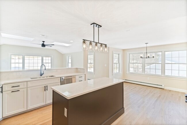 Photo - 21 Hodgkins Dr