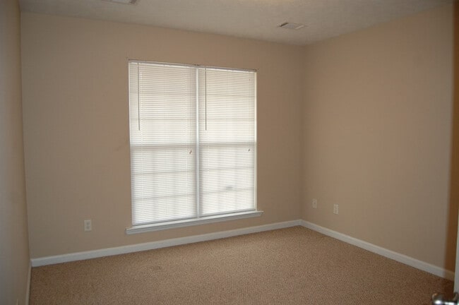 Photo - 900 Watsonia Dr