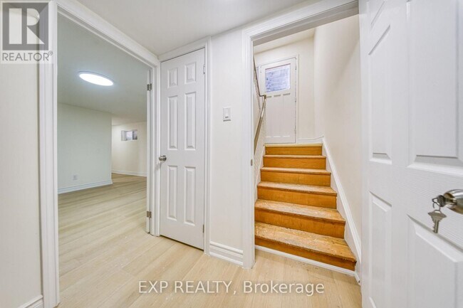 Photo - 82A Birchmount Rd