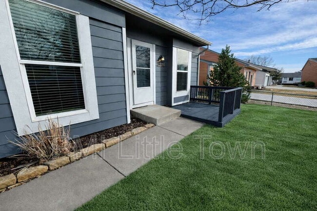 Photo - 1670 N Halifax Wy