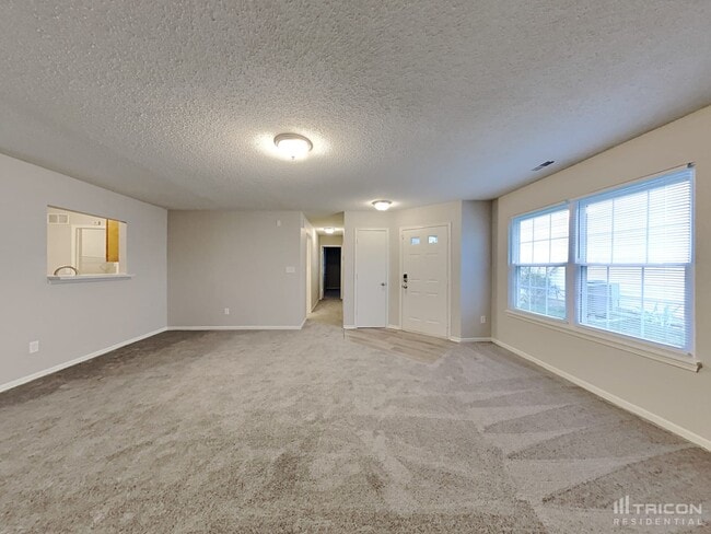 Photo - 1679 Long Lake Dr
