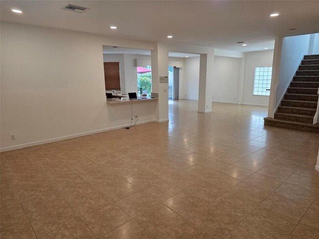 Photo - 383 Berenger Walk