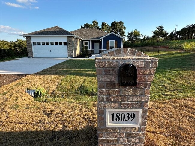 Building Photo - 18039 Lantana Lp