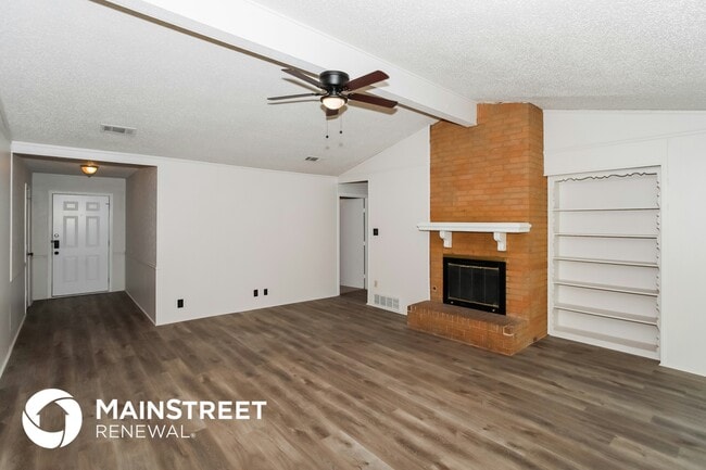 Photo - 1826 El Paso St