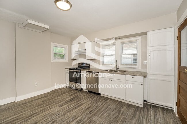 Photo - 139 Conrad St