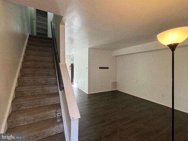 Photo - 2404 Bayberry Ct
