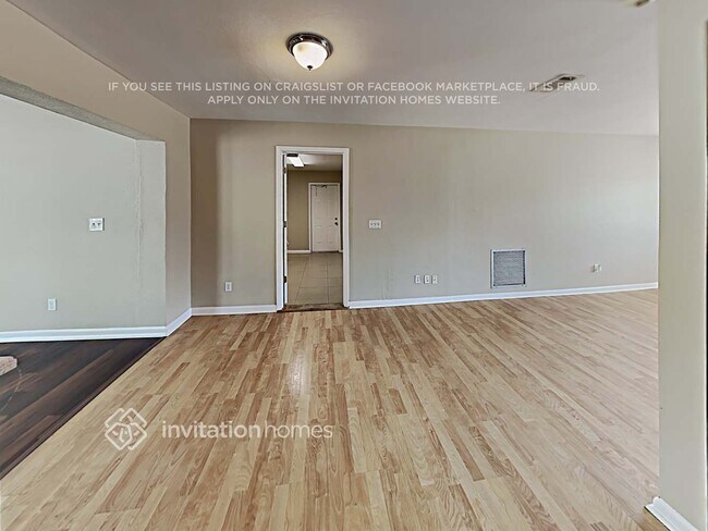 Photo - 1827 Barbara Ln