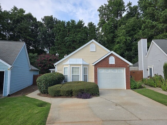 Building Photo - Rare 2 bed 2 bath home located in Austell
