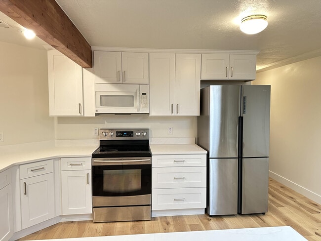 Photo - 10218 Snow Iris Way