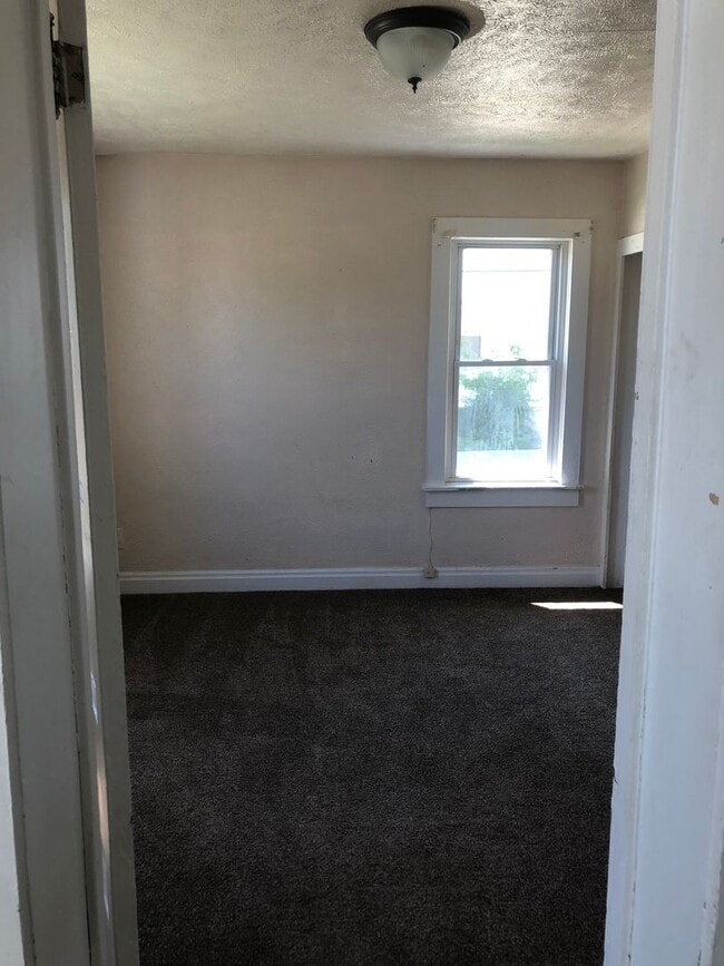 Photo - Looking for great tenants