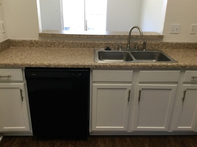 Photo - 7244 Sandown Ct