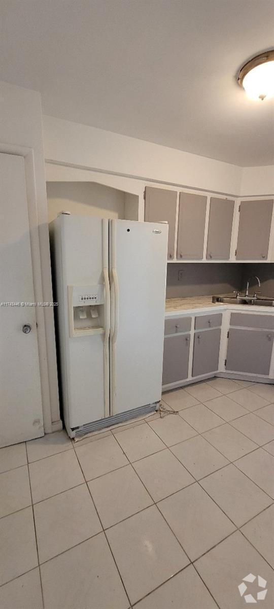 Building Photo - 1450 NE 191st St Unit 205 Rental