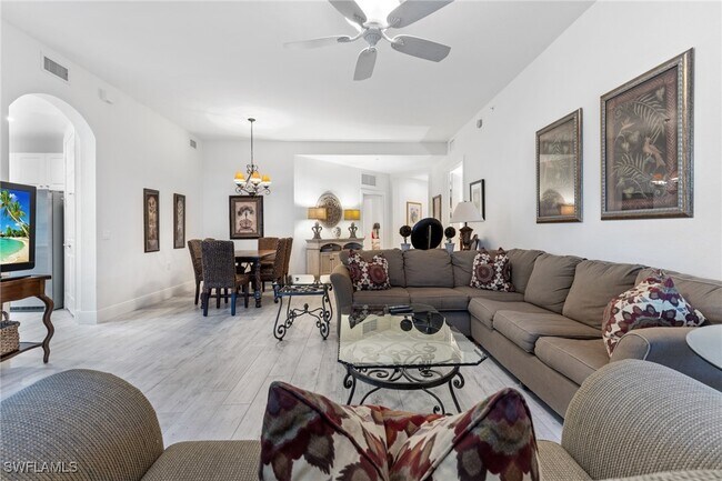 Photo - 9079 Cascada Way Unidad 102