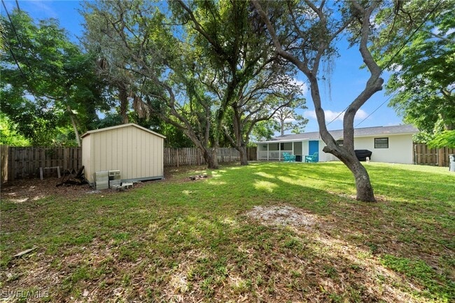 Building Photo - 85 7th St Rental