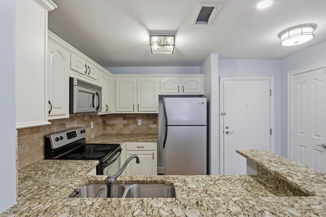 Photo - 5400 Park Ave Unit 306