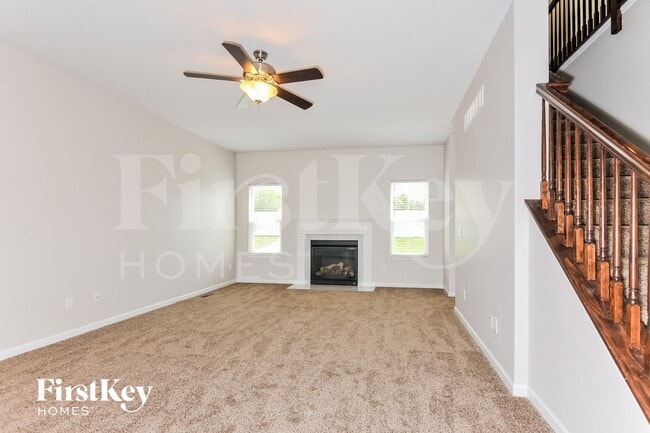 Photo - 135 Berry Manor Cir