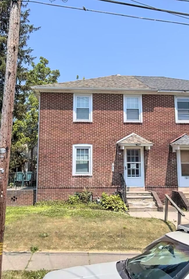 Photo - 1509 Washington Ave
