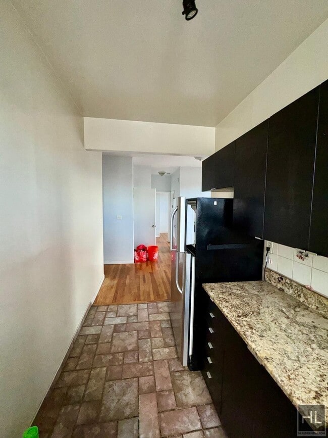 Photo - 36 AVENUE Unidad 4E