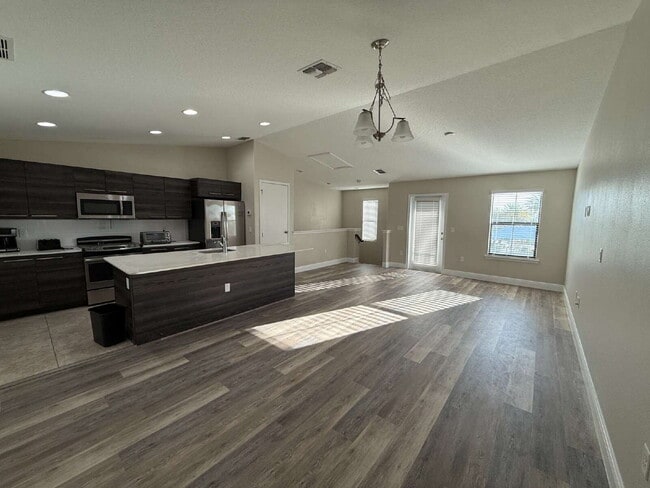 Photo - Charming 2-Bed, 2-Bath Townhouse Retreat o...