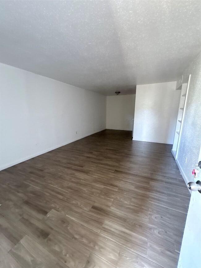Photo - 5625 Antoine Dr Unit 1005