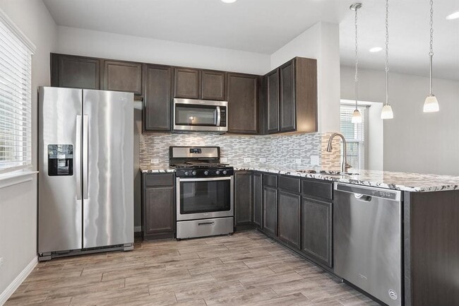 Photo - 114 Frasier Dr