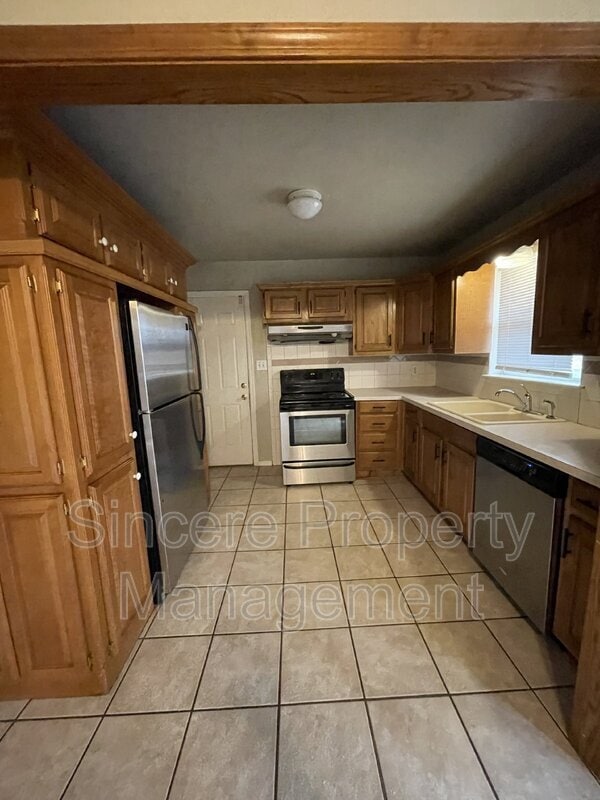 Photo - 3200 Lyon Blvd