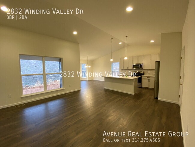 Photo - 2832 Winding Valley Dr
