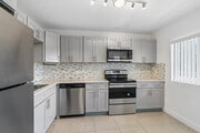 2BR, 2.5BA - 1,250SF (416)