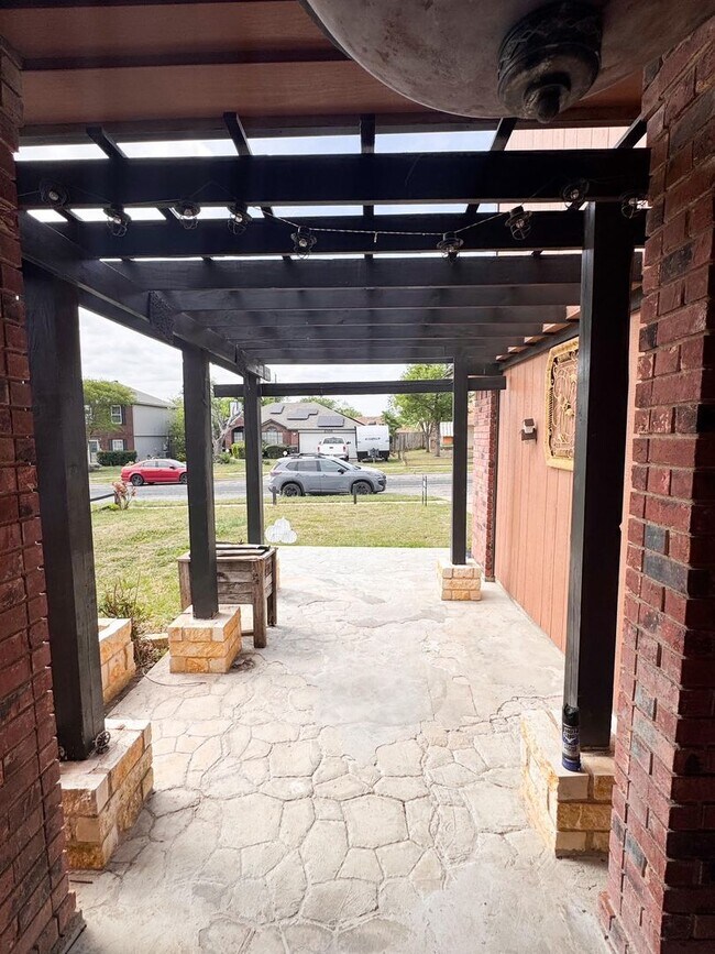 Photo - 4 bedroom, 2.5 bath close to Ft. Hood