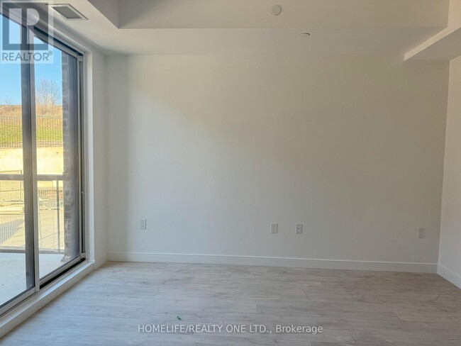 Photo - 176 Clonmore Dr