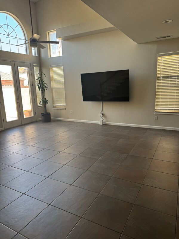 220 Lake Dr