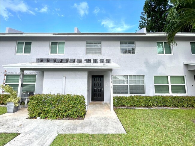 Photo - 4269 Coral Springs Dr Townhome