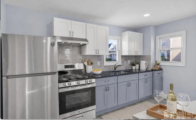 Photo - 29 Levinson Ave