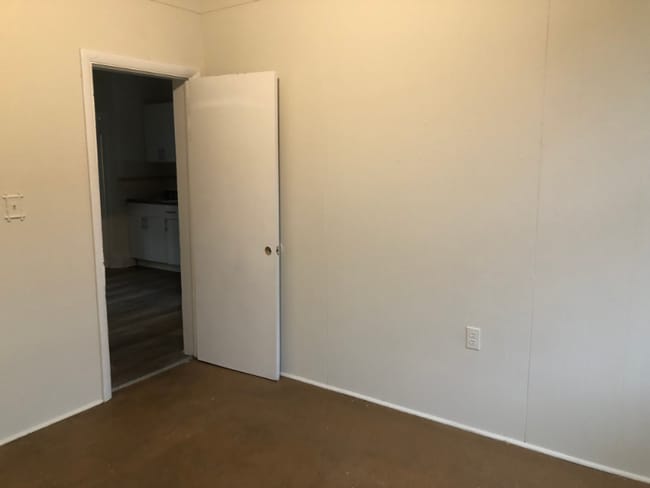 Photo - 96 President St Unidad 5