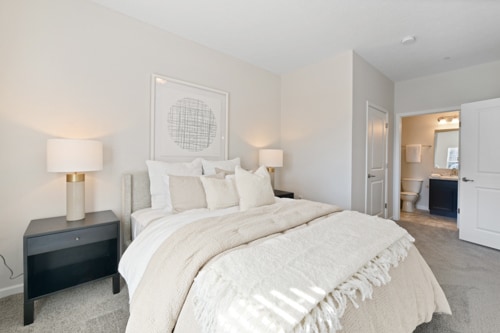 Photo - Hudson Crossing