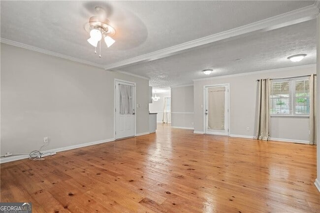 Photo - 39 Jim Ln SE