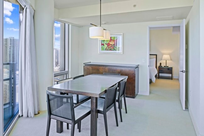 Photo - 223 Saratoga Rd