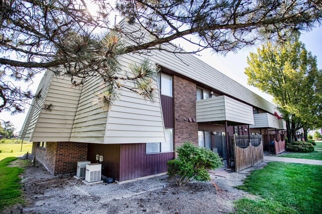 Photo - Cedar Run Apartments