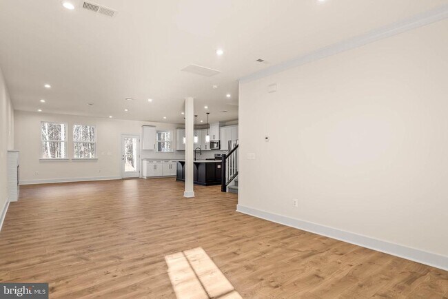 Photo - 383 Scranton Ln