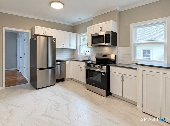 Photo - 206 Jefferson St