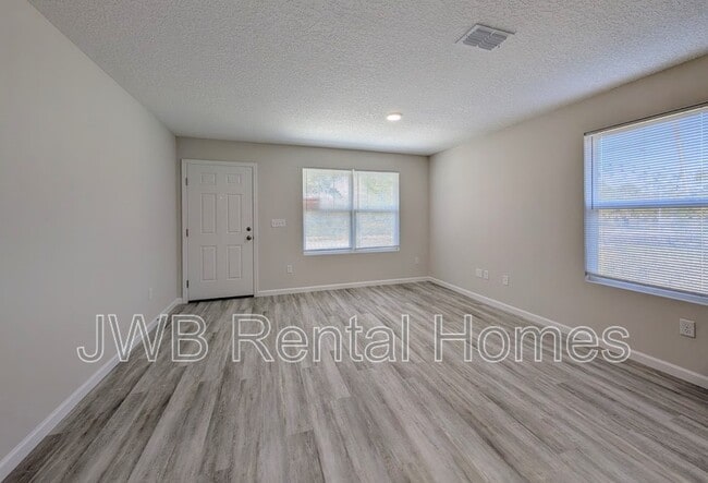 Photo - 5827 Ave B Unit #1