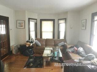 Building Photo - 4 Barstow St