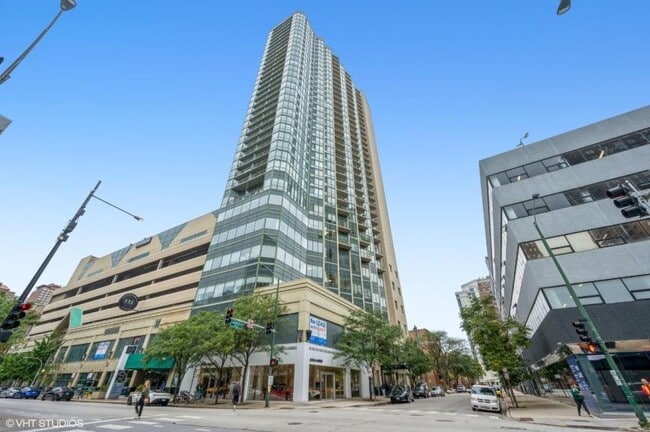 Building Photo - 0 bedroom in Chicago IL 60610 Unit 1412 Rental