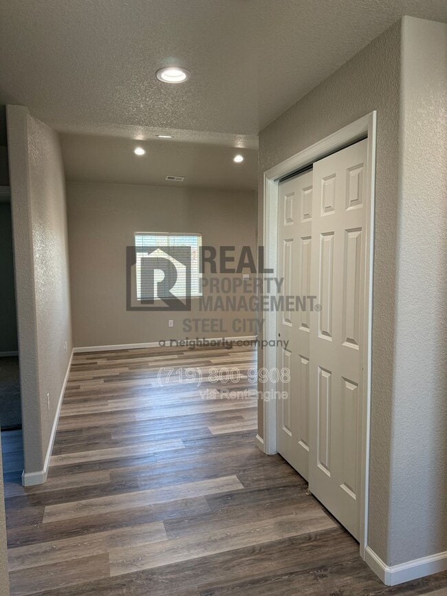 Photo - 155 S Stardust Cir