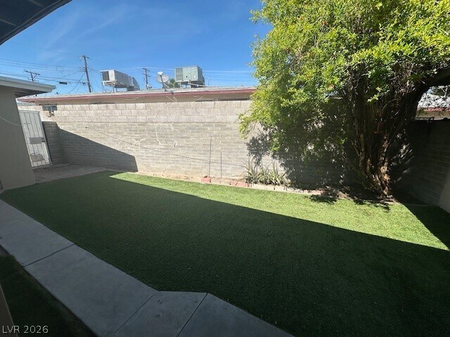Photo - 223 N 14th St