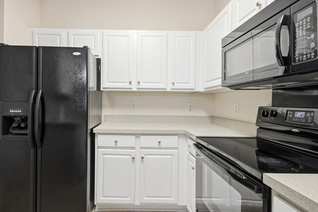 Photo - 113 Olde Towne Way