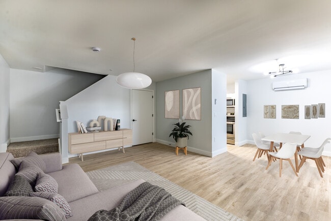 Living Room - The New Townhomes at Windsor