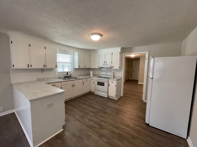 Photo - Charming 1BR/1BA Duplex with all the Upgrades!