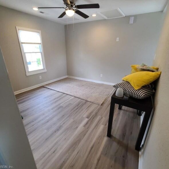 Photo - 1517 Summit Ave