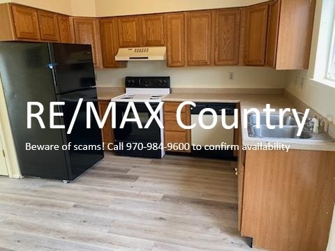 Photo - 2437 Rail Ave